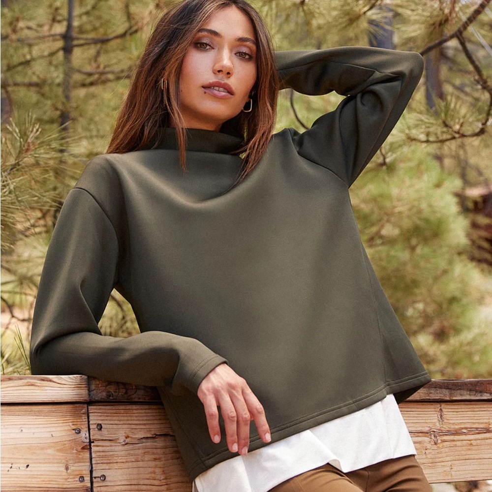 ADAY Like A Boss Pullover